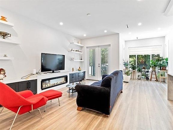 5th image of 17030 79a Ave