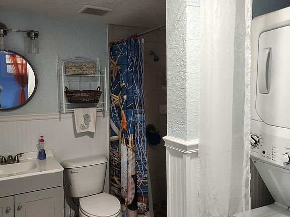 5th image of 5507 Darlene St