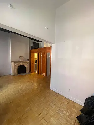 Rented by Avenues Real Estate | media 11