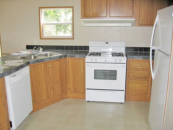 2nd image of 116 Carmell St