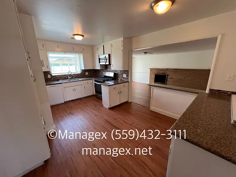 5208 N Angus St — Photo 5