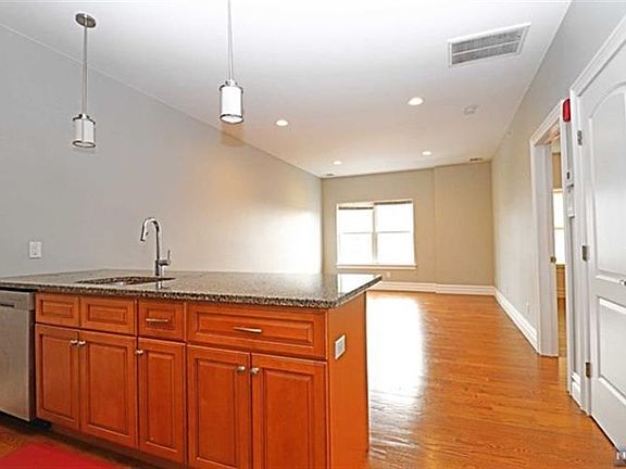 3rd image of 179 Kearny Ave #A
