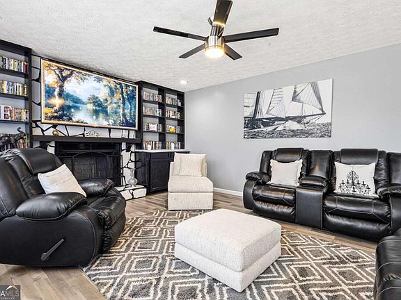 4th image of 5232 Pine Way Rd