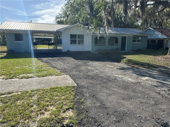 1327 Hotiyee Ave, Sebring, FL 33870
