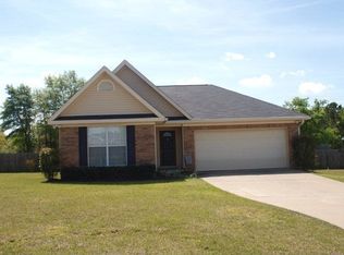 102 Augusta Ave, Midland City, AL 36350