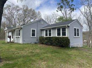 6 Pleasant St, Blackstone, MA 01504