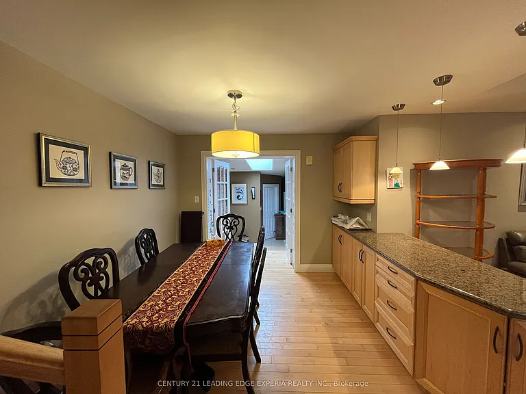 5 Southdale Dr — Photo 7