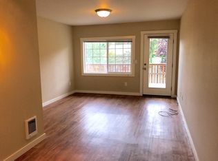 5228 NE Couch St, Portland, OR 97213