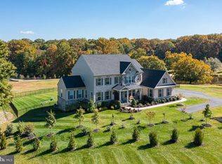 10244 Forest Lake Dr, Great Falls, VA 22066