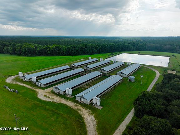 4th image of 789 Trigger Farm Drive