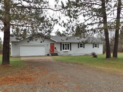 1907 Iron Lake Rd, Iron River, MI, 49935
