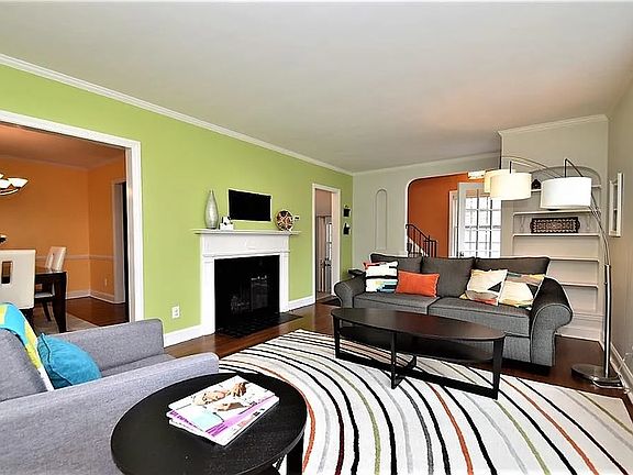 Family room off the front entryway