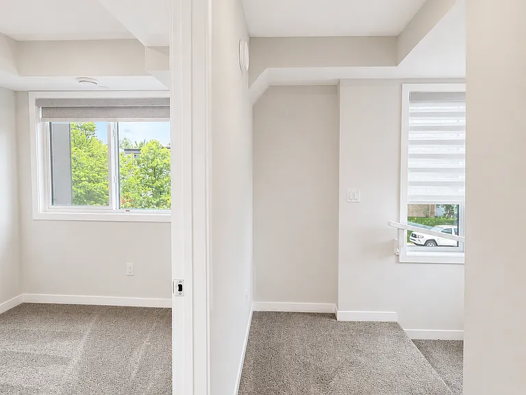815 17th Ave NW #102 — Photo 10