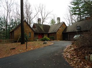 176 Linseed Rd, Hatfield, MA 01038