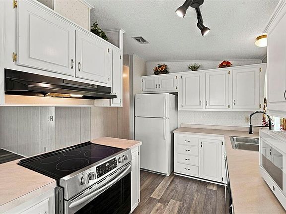 4th image of 340 CANAL WAY