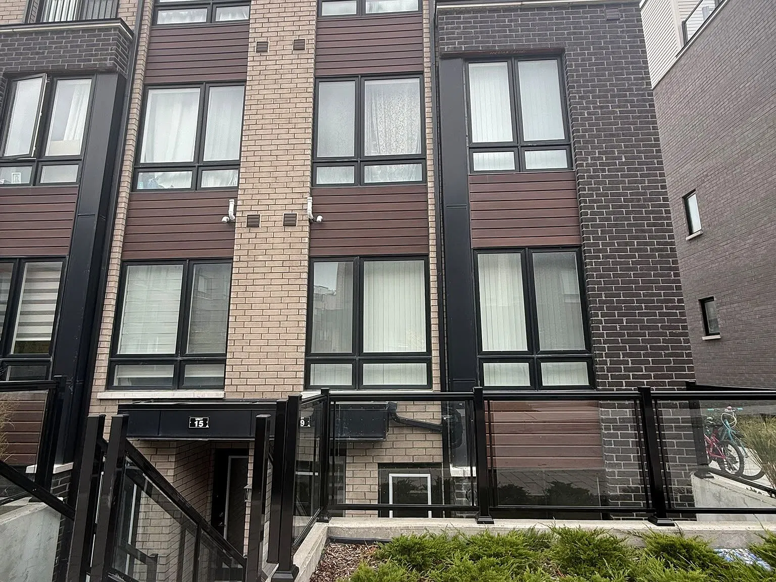 235 McLevin Ave — Photo 1