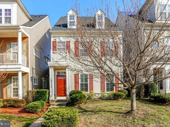 16452 Kenneweg Ct, Woodbridge, VA 22191