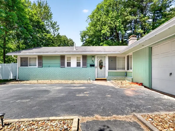 20 Temi Rd, Framingham, MA 01701