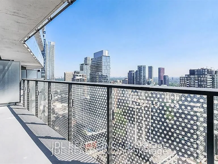 11 Wellesley St W #3401 — Photo 10