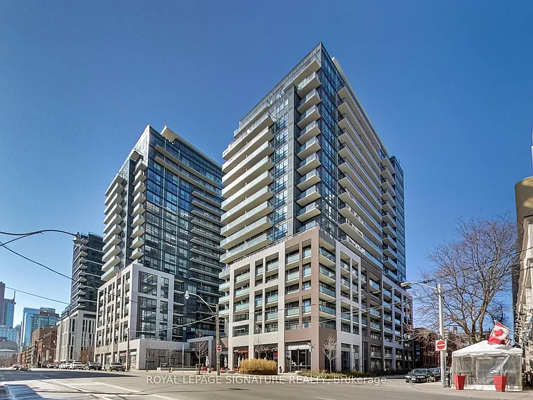 460 Adelaide St E #1706 — Photo 32