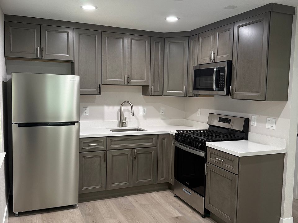 1st image of 52 S 10th St #2