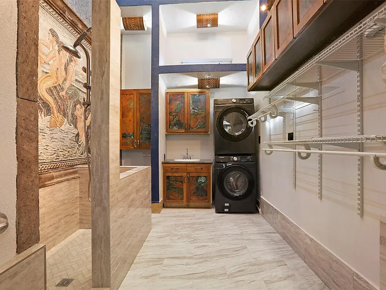 614 Pine Gully Rd #LOFT — Photo 7