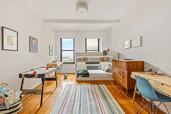 Sold by Compass | media 10