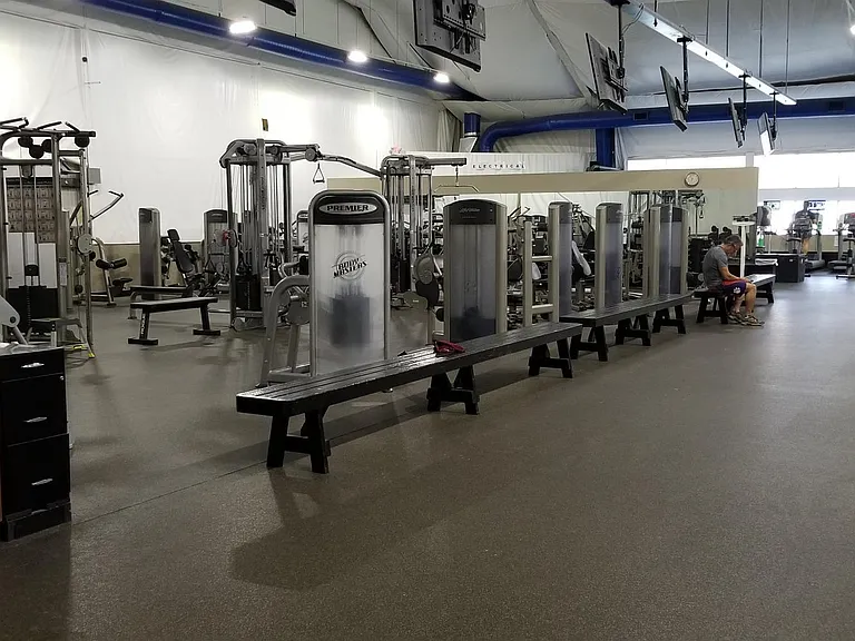 Convenient access to the huge, never-busy weight-lifting room (membership required).