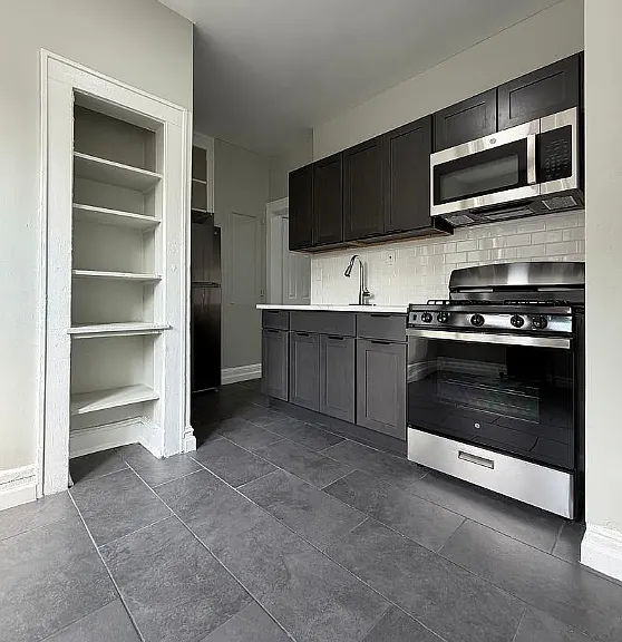 247 Orange Pl #37 — Photo 3
