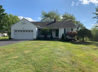 35340 Aurora Rd, Solon, OH 44139