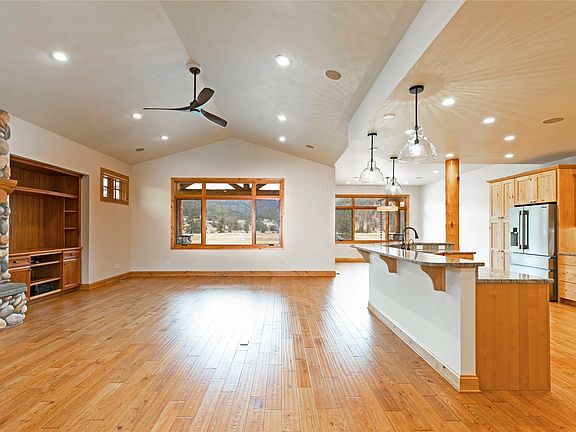 5th image of 5401 Canyon River Rd