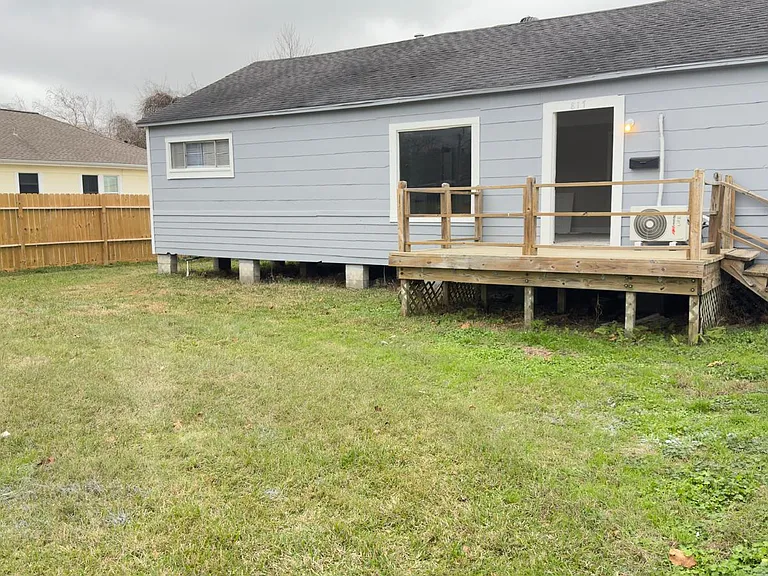 817 Hudler St — Photo 17