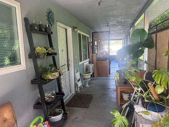 4th image of 817 F St