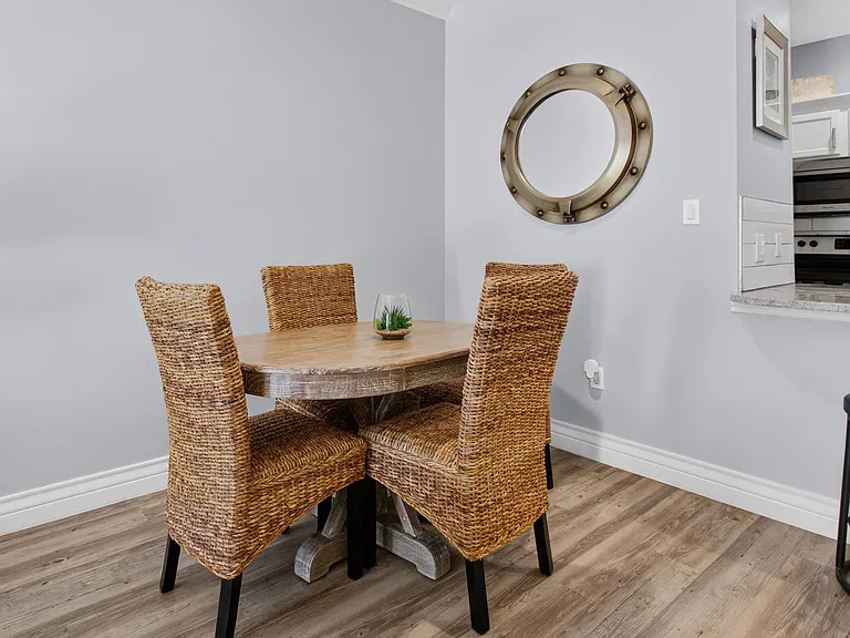 Compass Bay Apartments & Marina — Photo 16