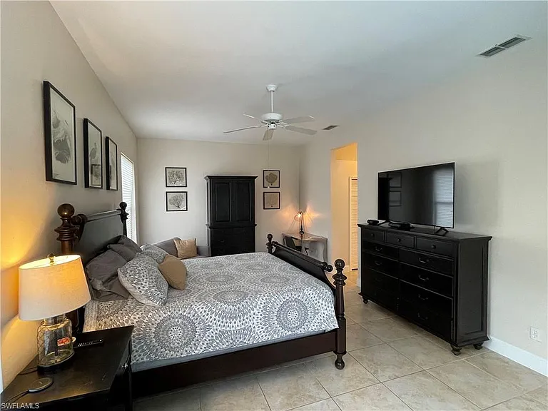 25260 Bay Cedar Dr — Photo 18