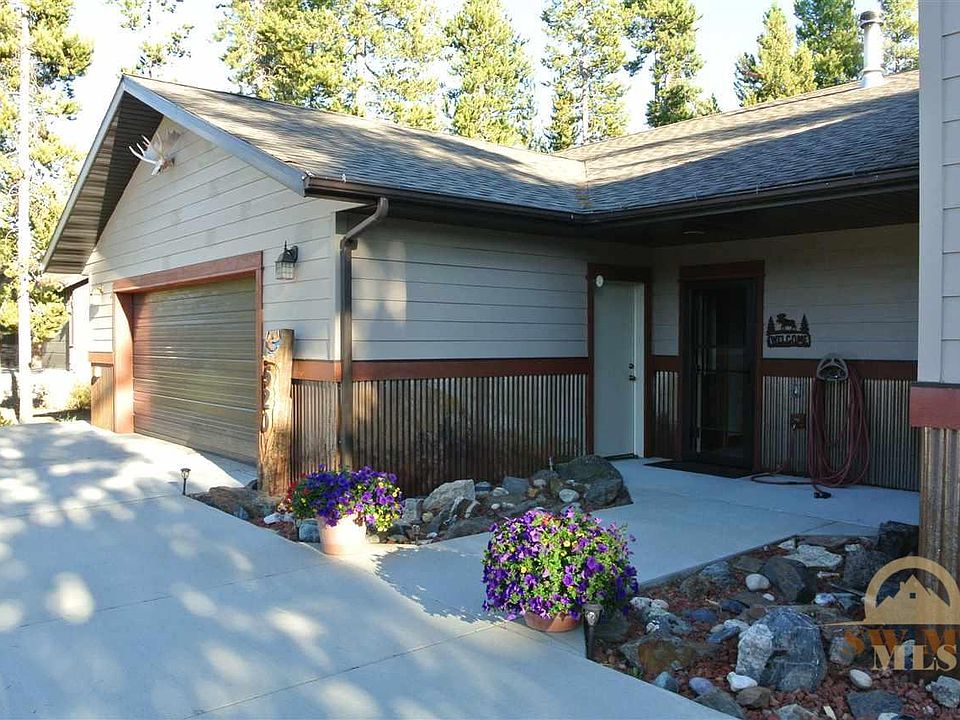 1st image of 520 Cascade Ave