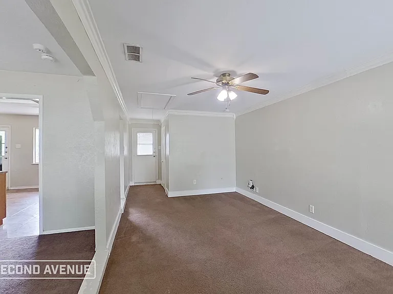 2641 Bluebird Ln — Photo 6