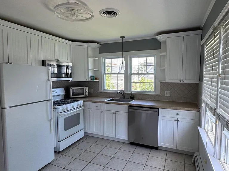 606 Ocean Rd #REAR — Photo 10