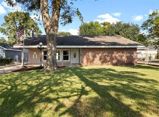 89 Haroleans St, Harahan, LA 70123