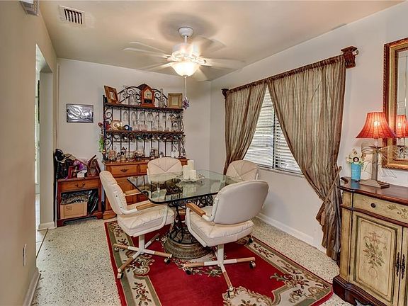 3rd image of 1137 Deltona Blvd