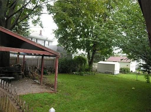 5th image of 122 W Elm Ave
