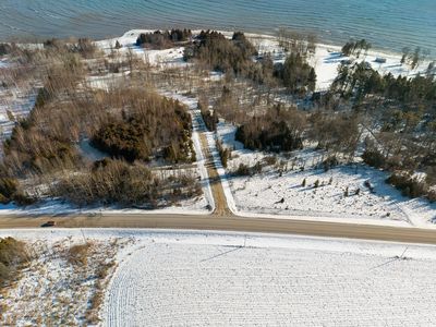 2 Bluff View Ct, Algoma, WI, 54201