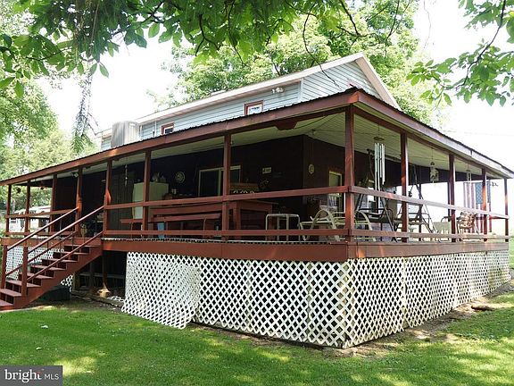 2nd image of 98 Cottage Dr