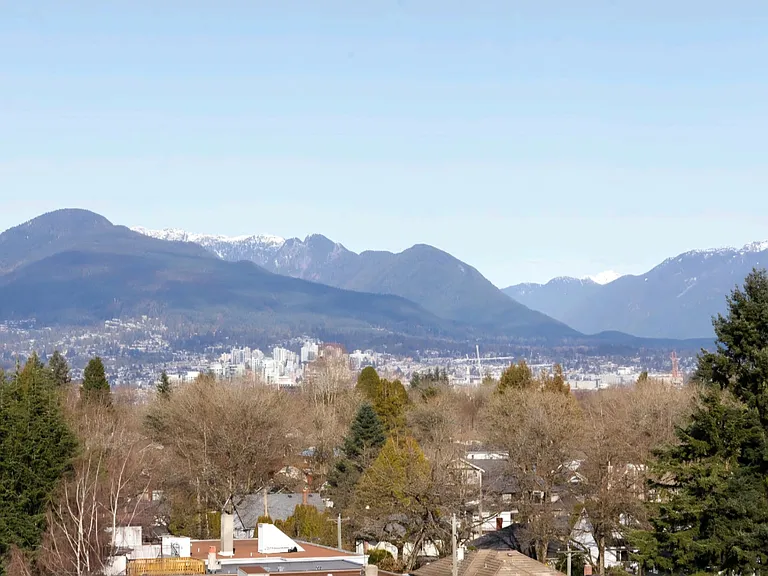 4083 Cambie St #710 — Photo 12