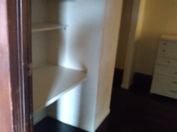 916 Main St #8, Grinnell, IA 50112