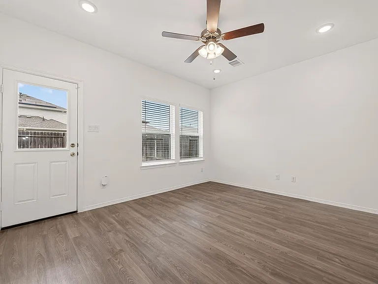 23226 Spring Genesis Ln — Photo 4