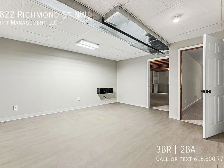 3822 Richmond St NW — Photo 14