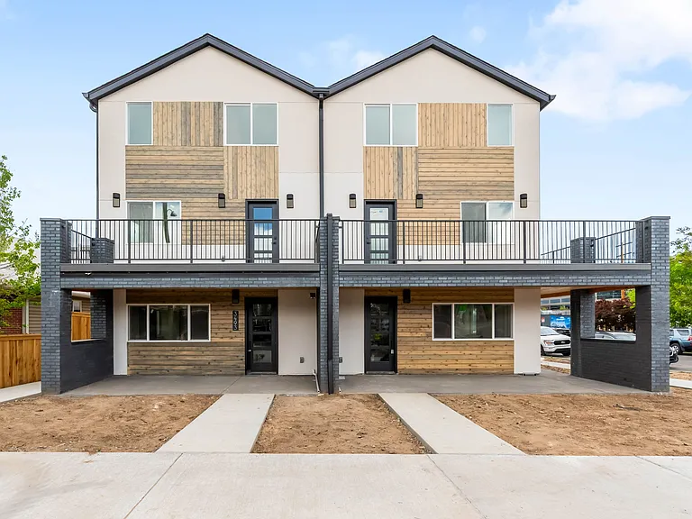 3463 Lawrence St — Photo 1