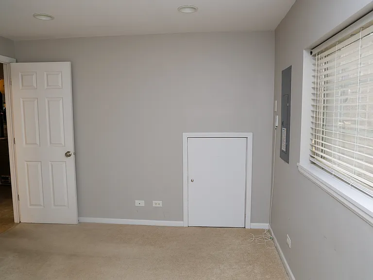 217 Comstock Dr — Photo 10