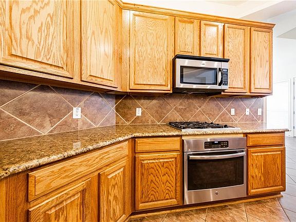 5th image of 2403 Falmer Ct